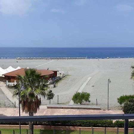 Ferienwohnung Mare Blu Gizzeria Exterior foto