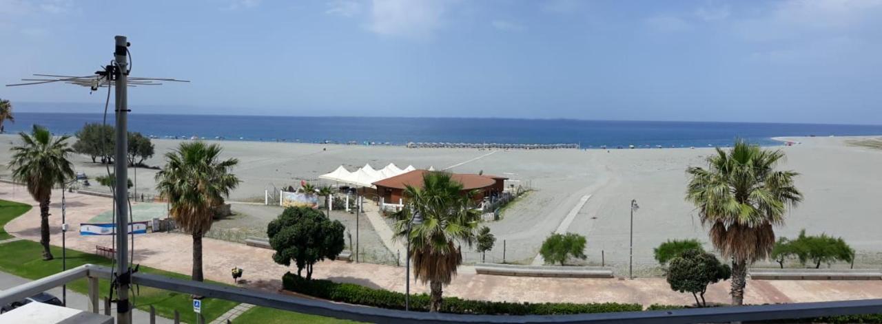 Ferienwohnung Mare Blu Gizzeria Exterior foto